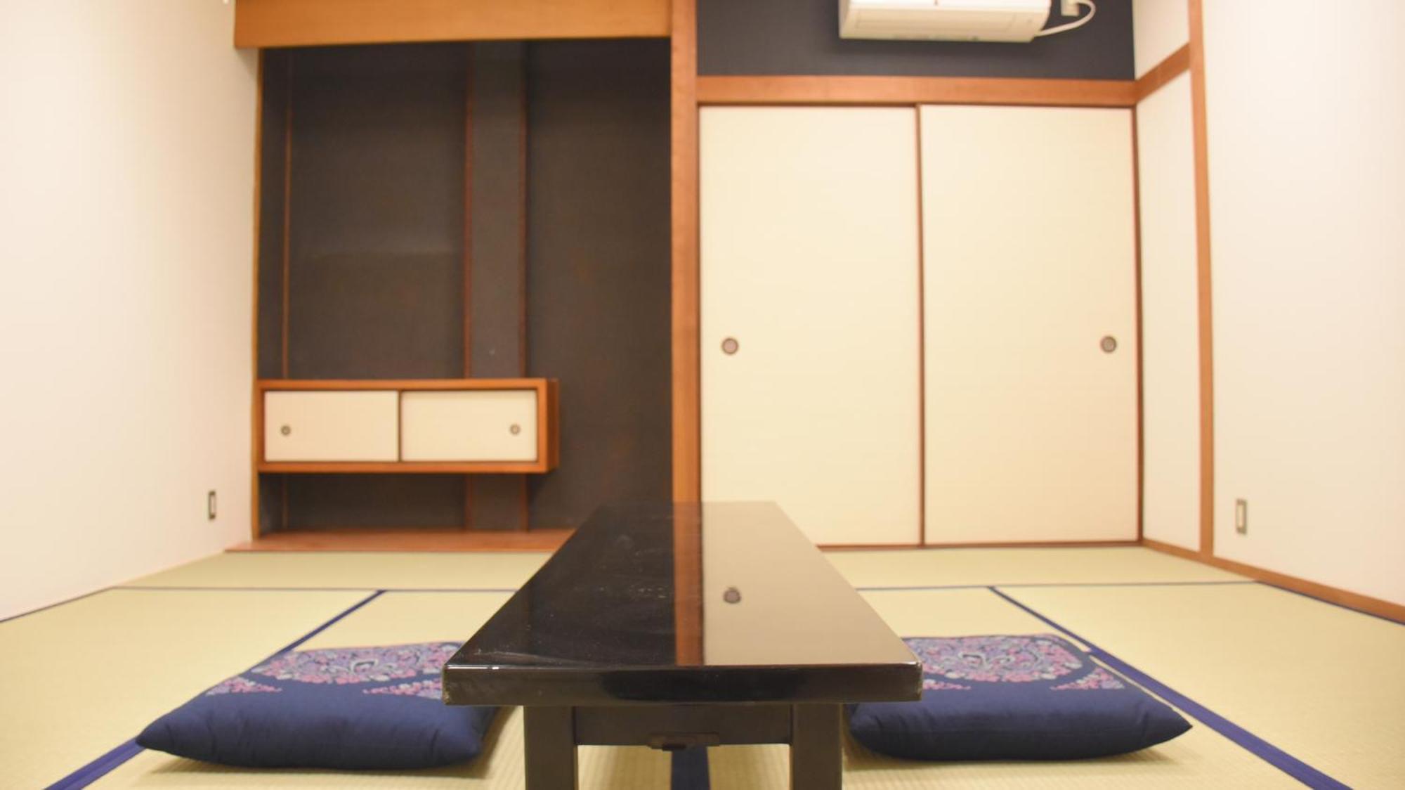 4s Awaikeda Ekimae * Miyoshi (Tokushima)